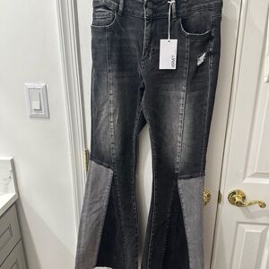 Stylish Black and Gray Flared Women's Jeans